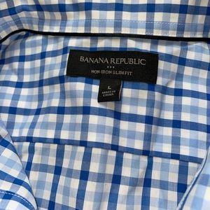 Men’s Large Banana Republic blue plaid No iron Slim fit dress shirt